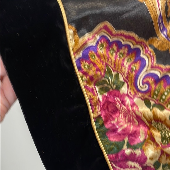 Elegant Floral Women's Robe - Picture 4 of 13